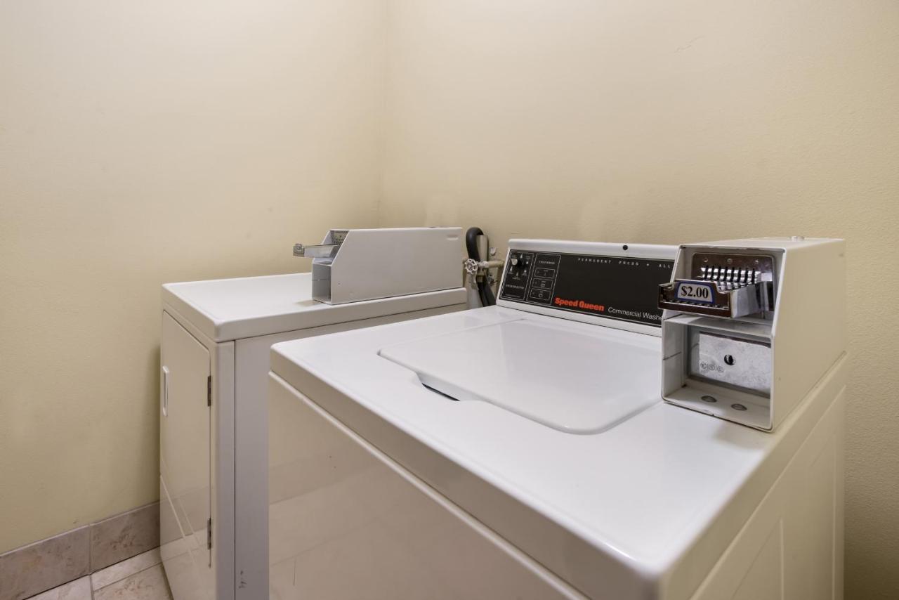 Knights Inn Bunkie Εξωτερικό φωτογραφία
